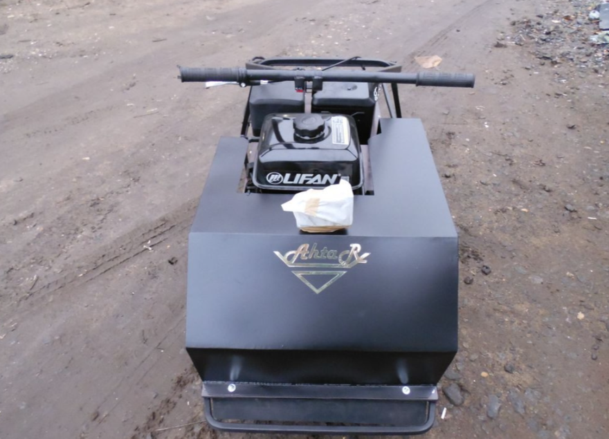 Мотобуксировщик AhtaR Зима 15 л/с с вариатором в Арзамасе