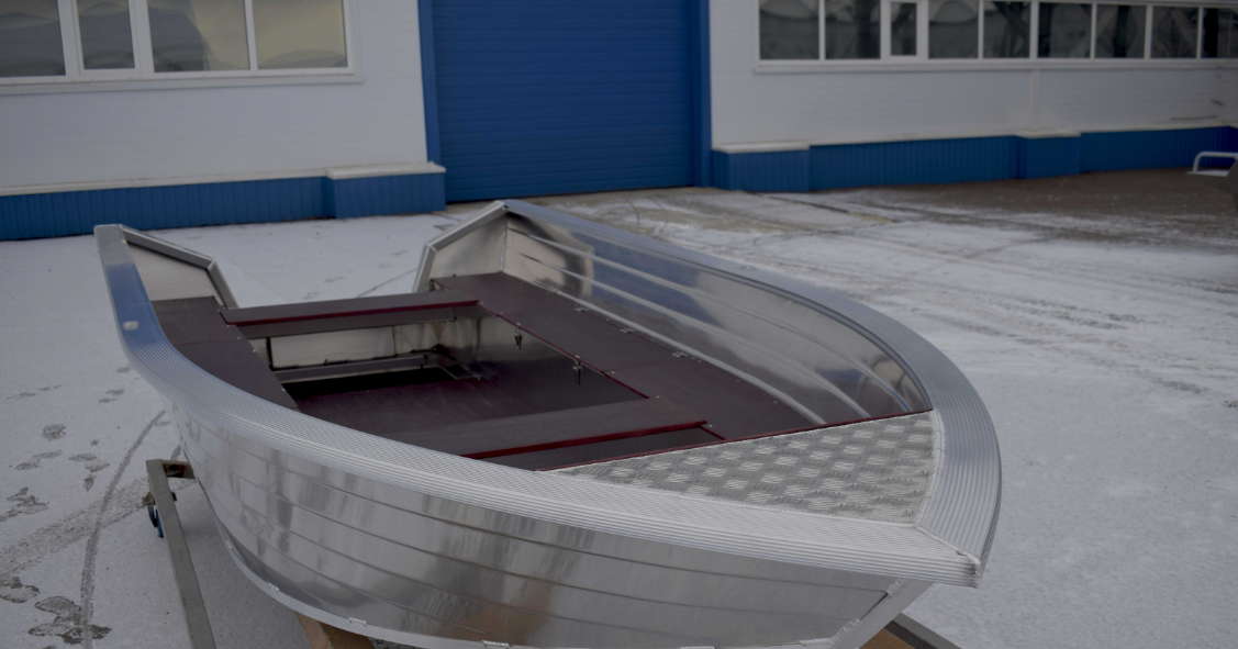 Алюминиевая лодка Неман-400 в Арзамасе