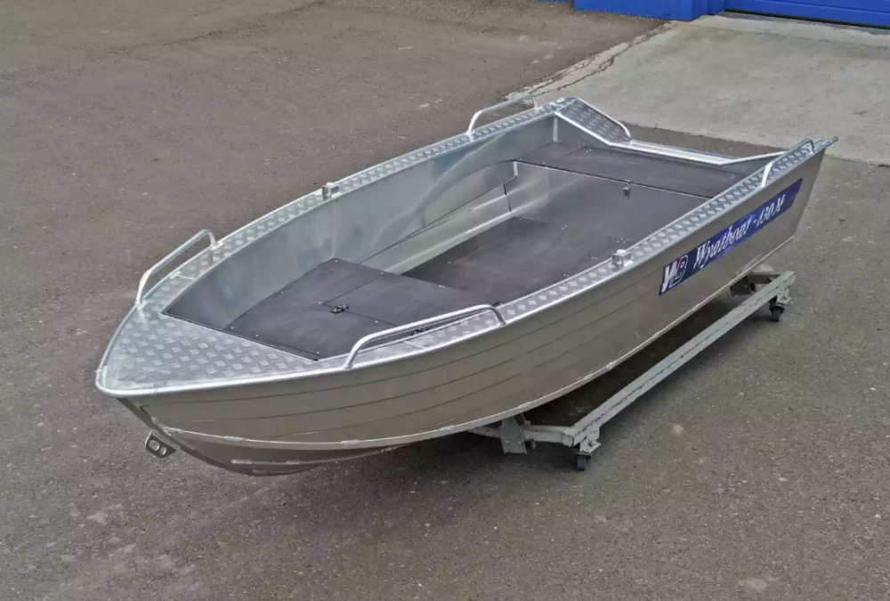 Алюминиевая лодка  Wyatboat-430М FISH в Арзамасе