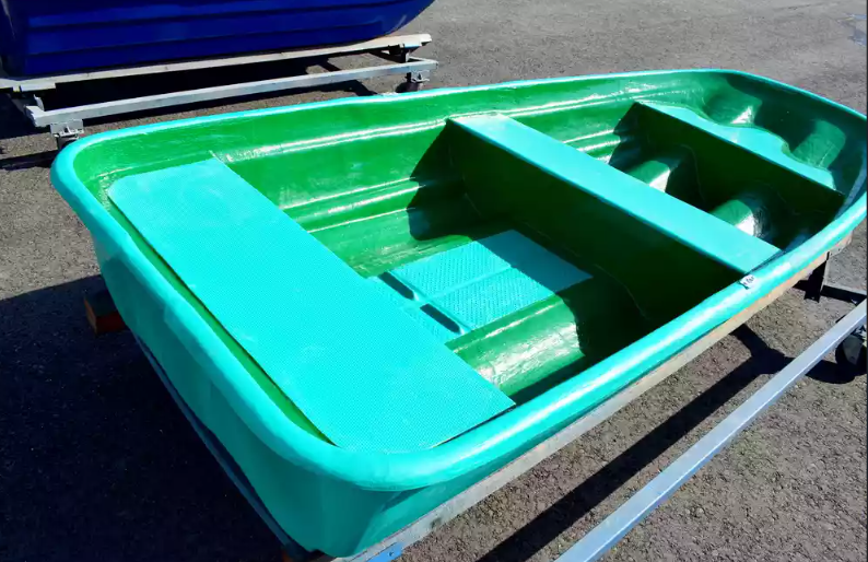 Стеклопластиковая лодка Старт (тримаран) в Арзамасе