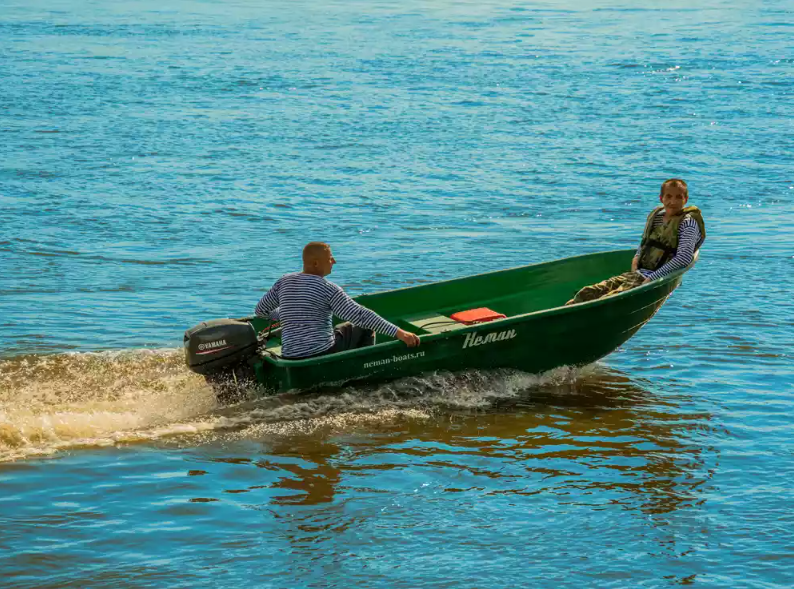 Стеклопластиковая лодка Neman-340 (тримаран) в Арзамасе