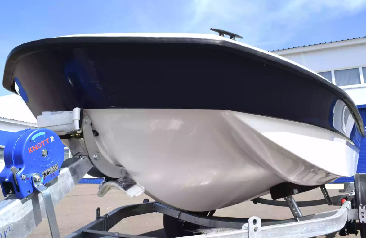 Стеклопластиковая лодка Wyatboat 430 тримаран в Арзамасе