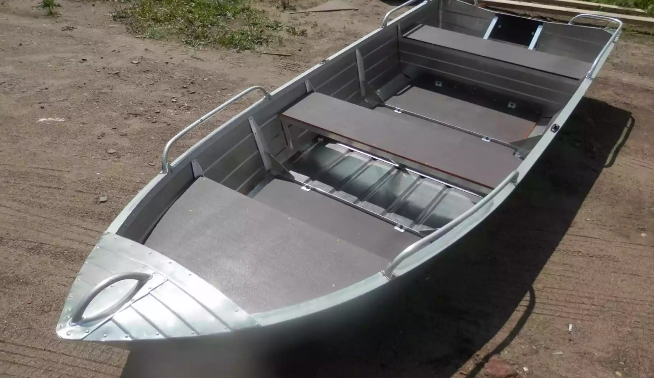 Алюминиевая лодка Вятка-Профи 32 в Арзамасе