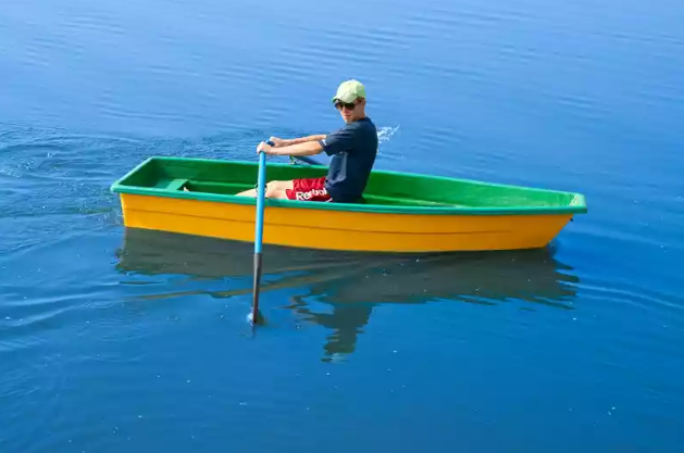 Стеклопластиковая лодка Малютка в Арзамасе