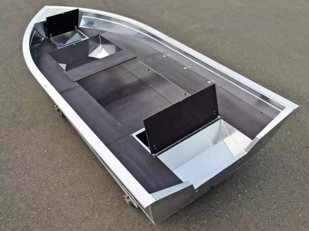 Алюминиевая лодка  Неман-420 в Арзамасе