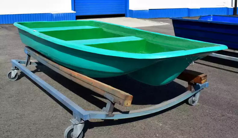 Стеклопластиковая лодка Старт (тримаран) в Арзамасе