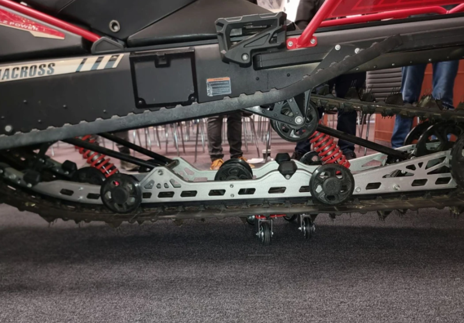 Снегоход AODES Siberiacross 1000 WT 508mm LCD 6.8 в Арзамасе