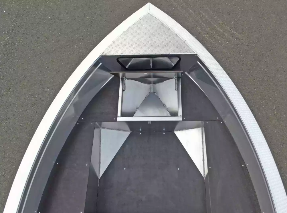 Алюминиевая лодка  Неман-420 в Арзамасе