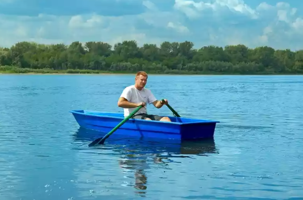 Стеклопластиковая лодка Малютка в Арзамасе