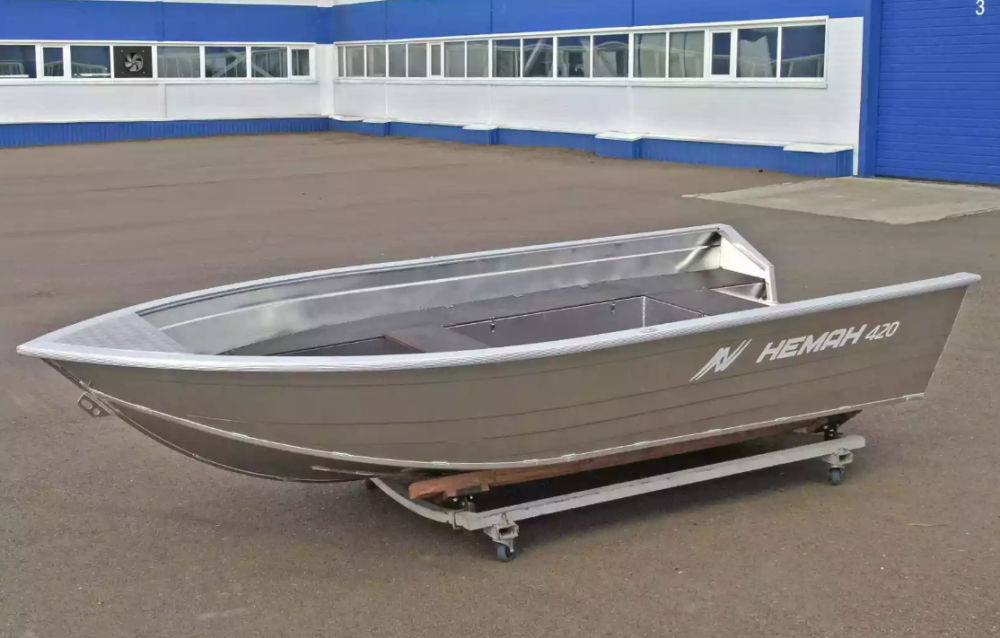 Алюминиевая лодка  Неман-420 в Арзамасе