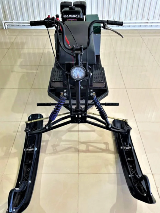 Мотобуксировщик ЕНОТ 4М в Арзамасе