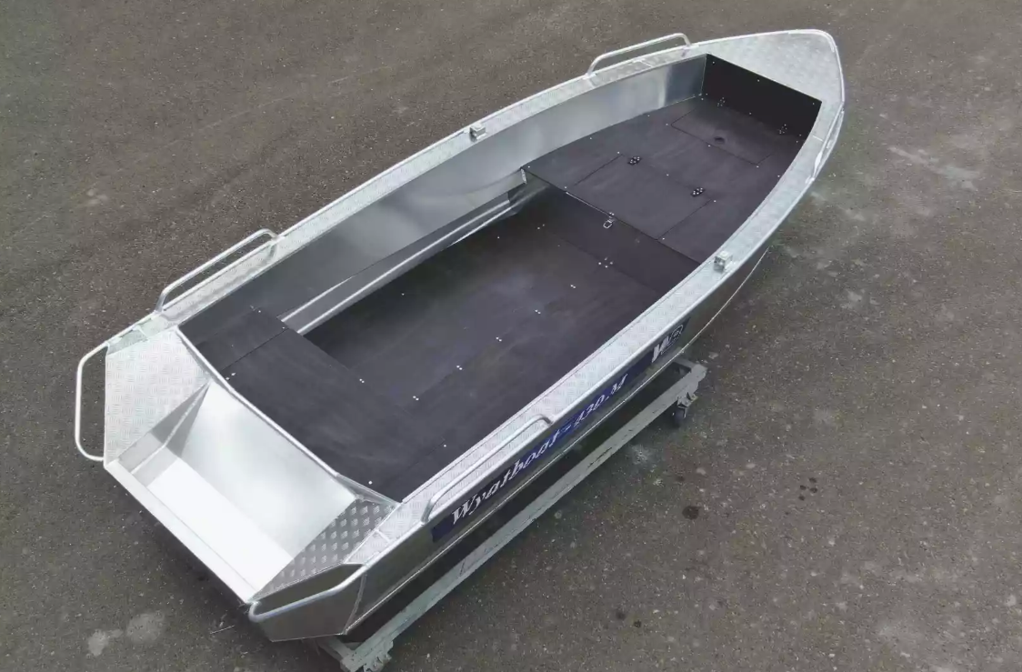 Алюминиевая лодка  Wyatboat-430М FISH в Арзамасе