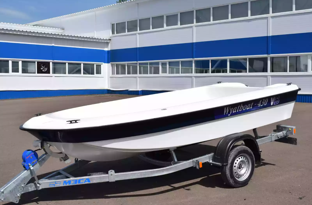 Стеклопластиковая лодка Wyatboat 430 тримаран в Арзамасе