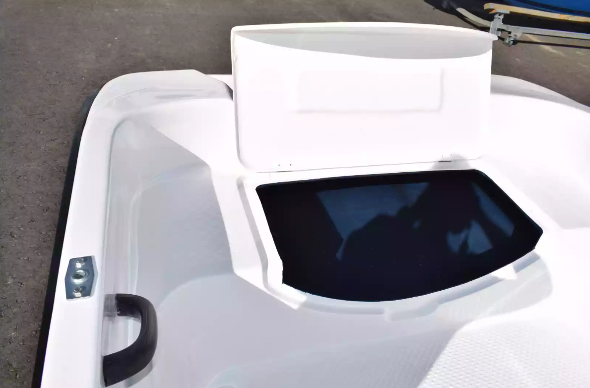 Стеклопластиковая лодка Пингвин (тримаран) в Арзамасе