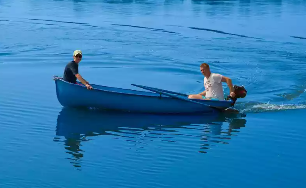 Стеклопластиковая лодка Омуль в Арзамасе