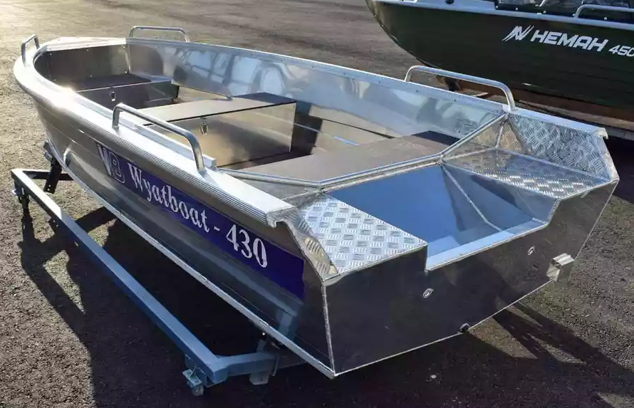 Алюминиевая лодка  Wyatboat-430 Р в Арзамасе