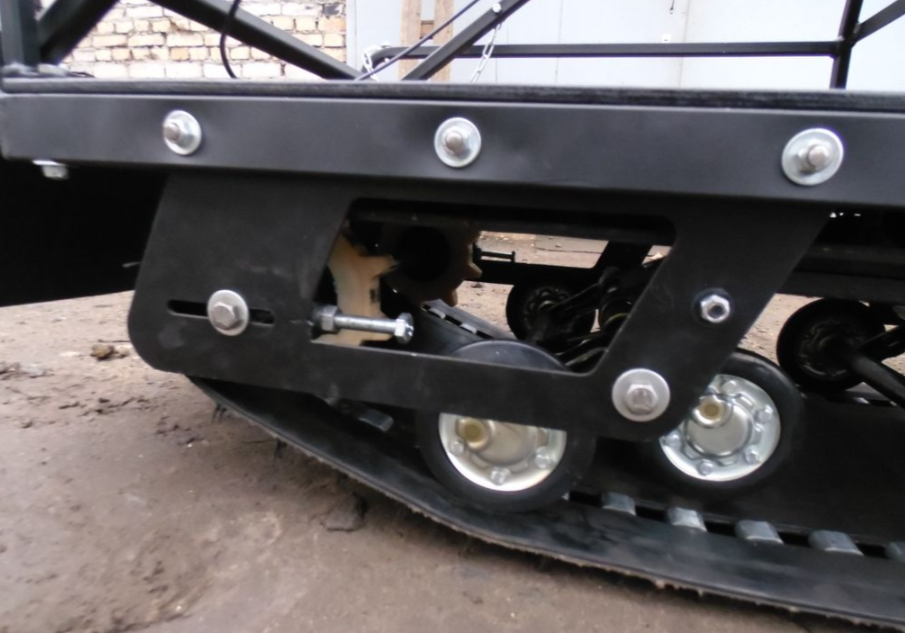 Мотобуксировщик AhtaR Зима 15 л/с с вариатором в Арзамасе