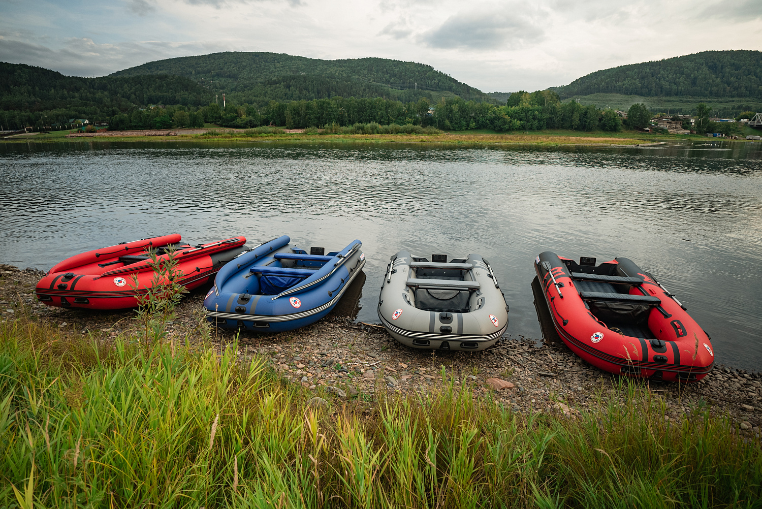 Лодка MISHIMO RIVER FJET PRO 400 под водомет в Арзамасе