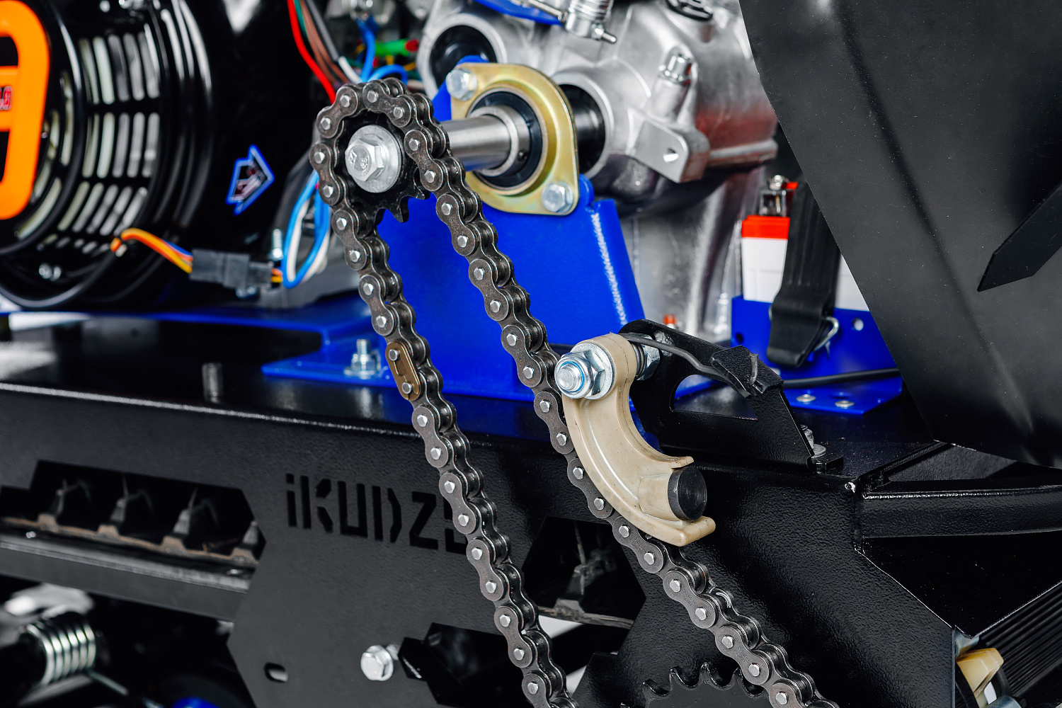 МОТОБУКСИРОВЩИК IKUDZO LONG 2.0 1700/500 EKR20 в Арзамасе