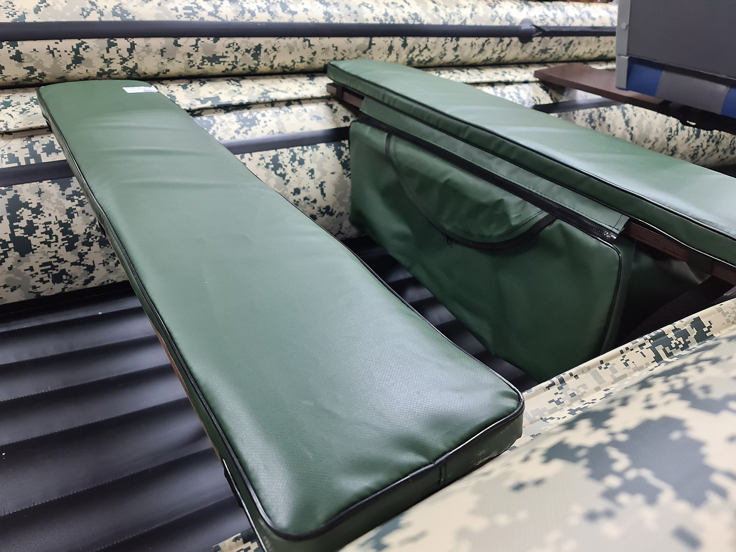 КОМПЛЕКТ МЯГКИХ НАКЛАДОК С СУМКОЙ ДЛЯ ЛОДОК 80Х20 ЗЕЛЕНЫЙ в Арзамасе