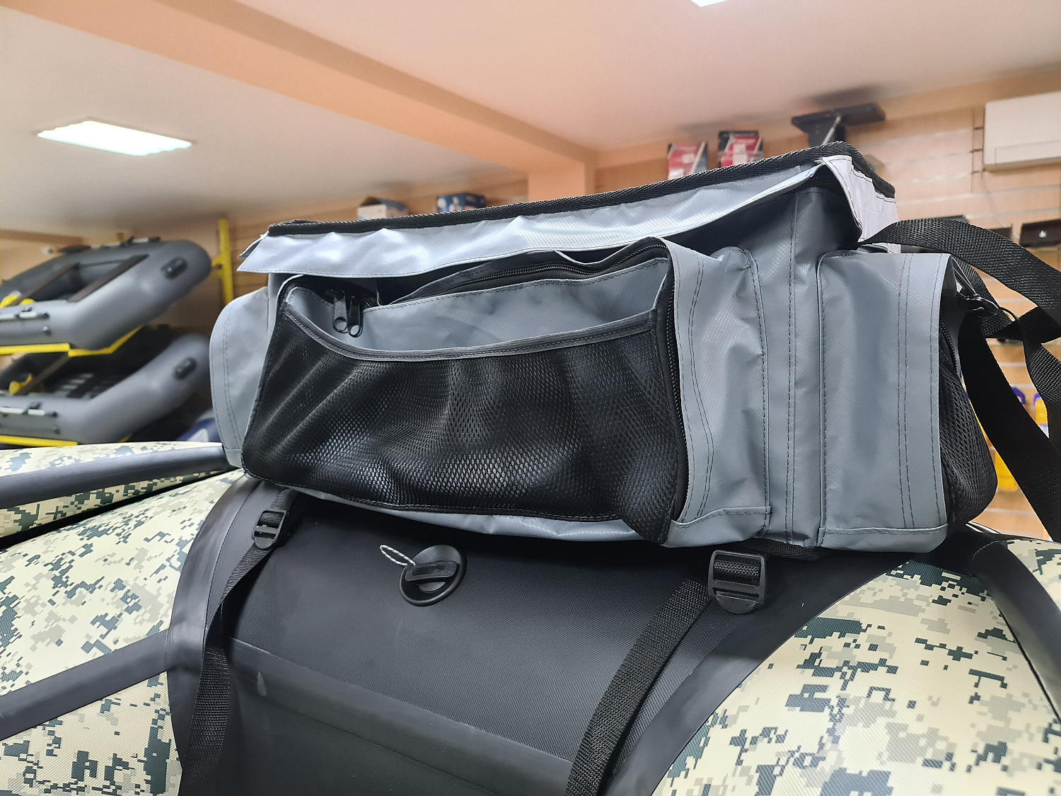 СУМКА ЛЮКС НА БАЛЛОН ДЛЯ ЛОДОК ПВХ 50Х25Х25 СМ в Арзамасе